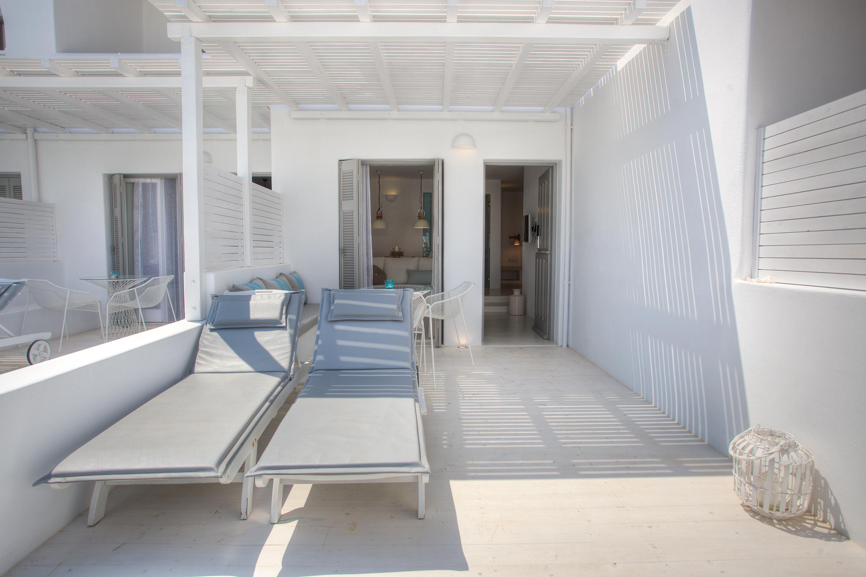 Andronis Minois Hotel Parasporos Exterior photo