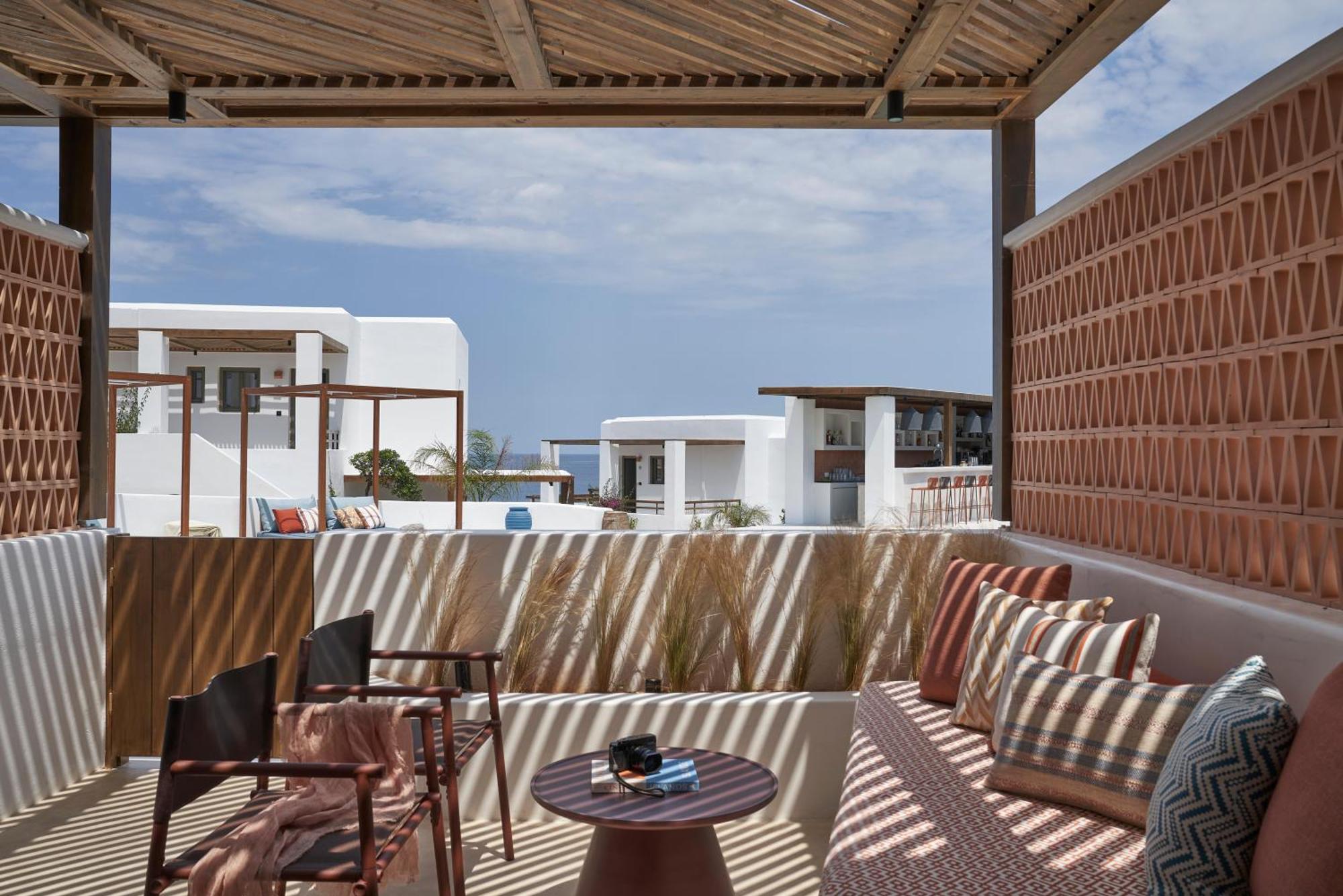 Andronis Minois Hotel Parasporos Exterior photo