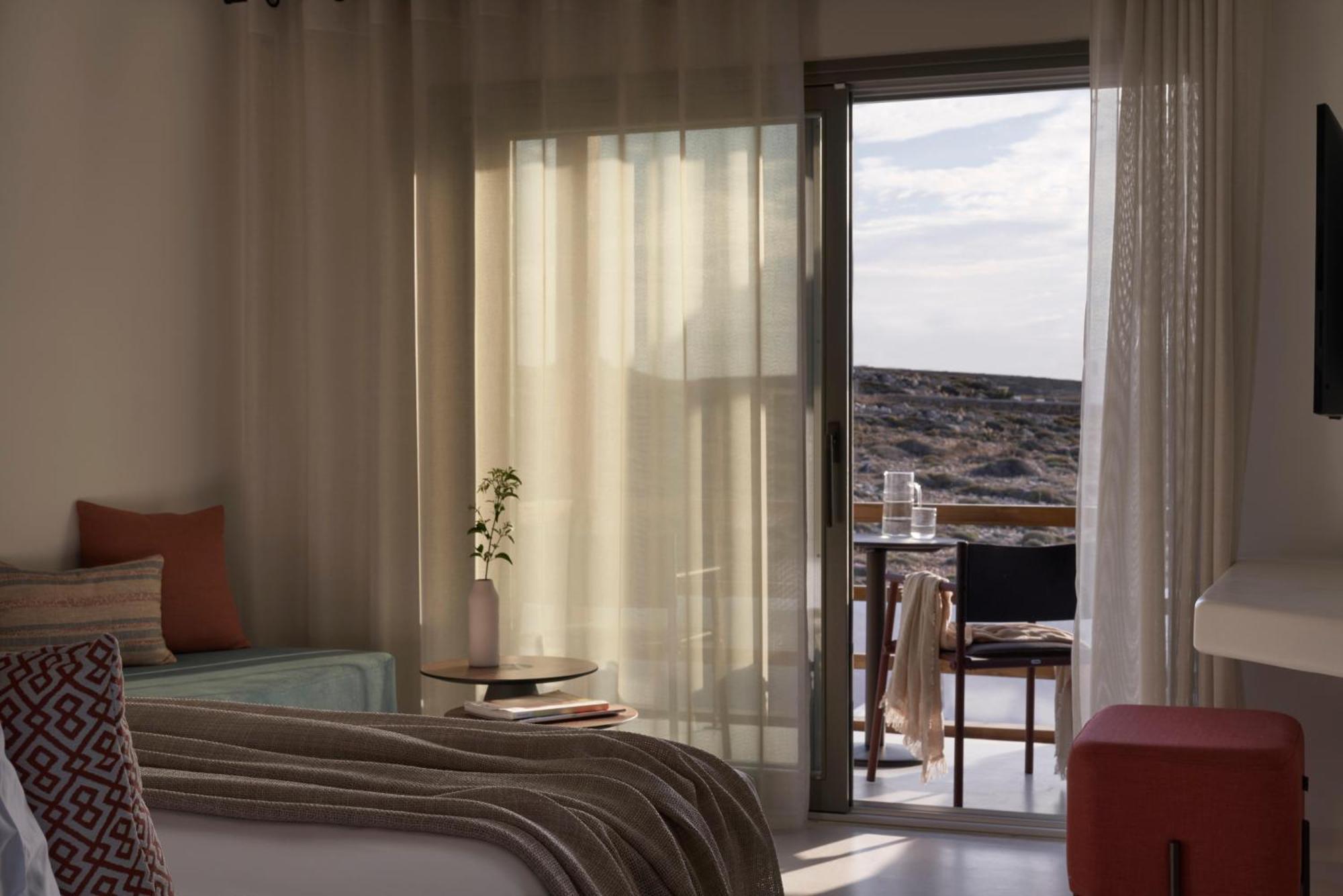 Andronis Minois Hotel Parasporos Exterior photo